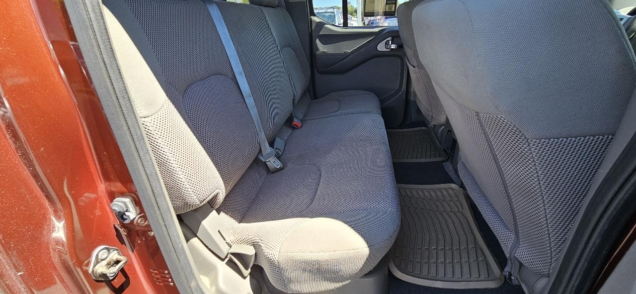 Nissan Frontier 2WD Crew Cab SWB Auto SV 2016