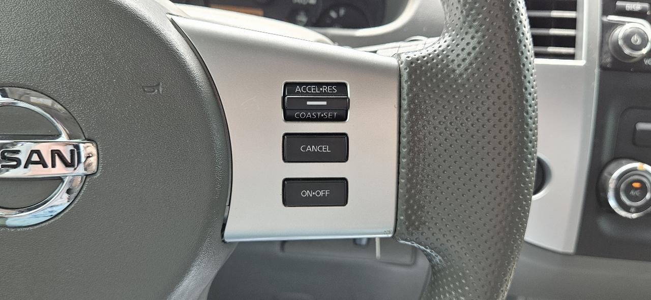 Nissan Frontier 2017.5 Crew Cab 4x4 SV V6 Auto 2017