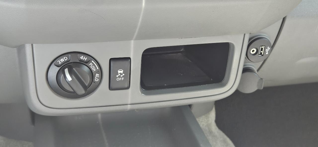 Nissan Frontier 2017.5 Crew Cab 4x4 SV V6 Auto 2017
