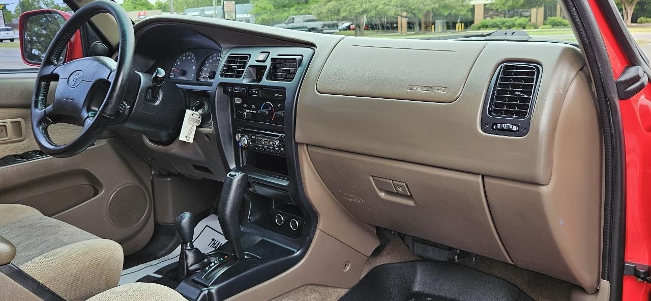 Toyota 4Runner 4dr SR5 3.4L Auto 4WD 2000