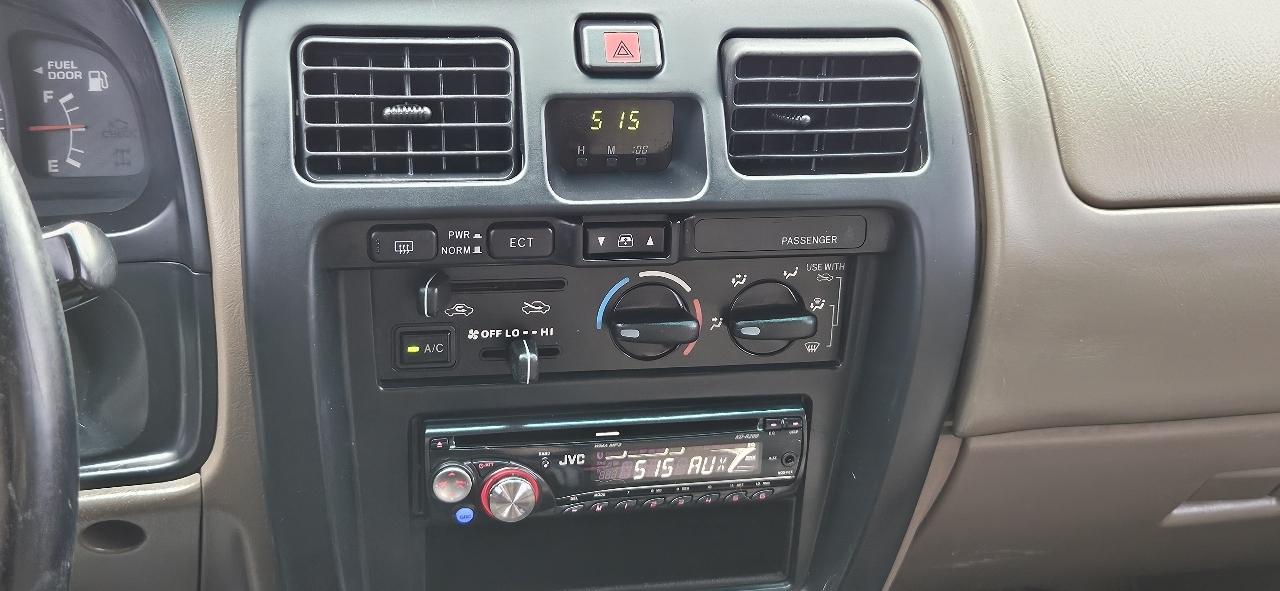 Toyota 4Runner 4dr SR5 3.4L Auto 4WD 2000