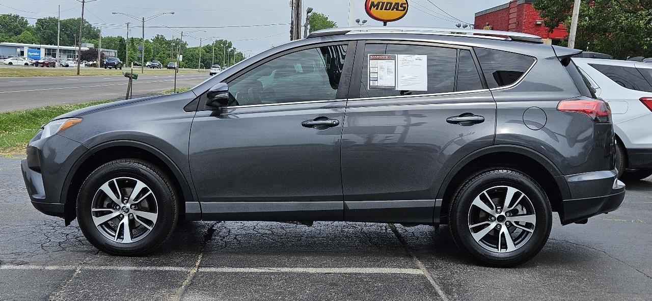 Toyota RAV4 XLE FWD (Natl) 2018