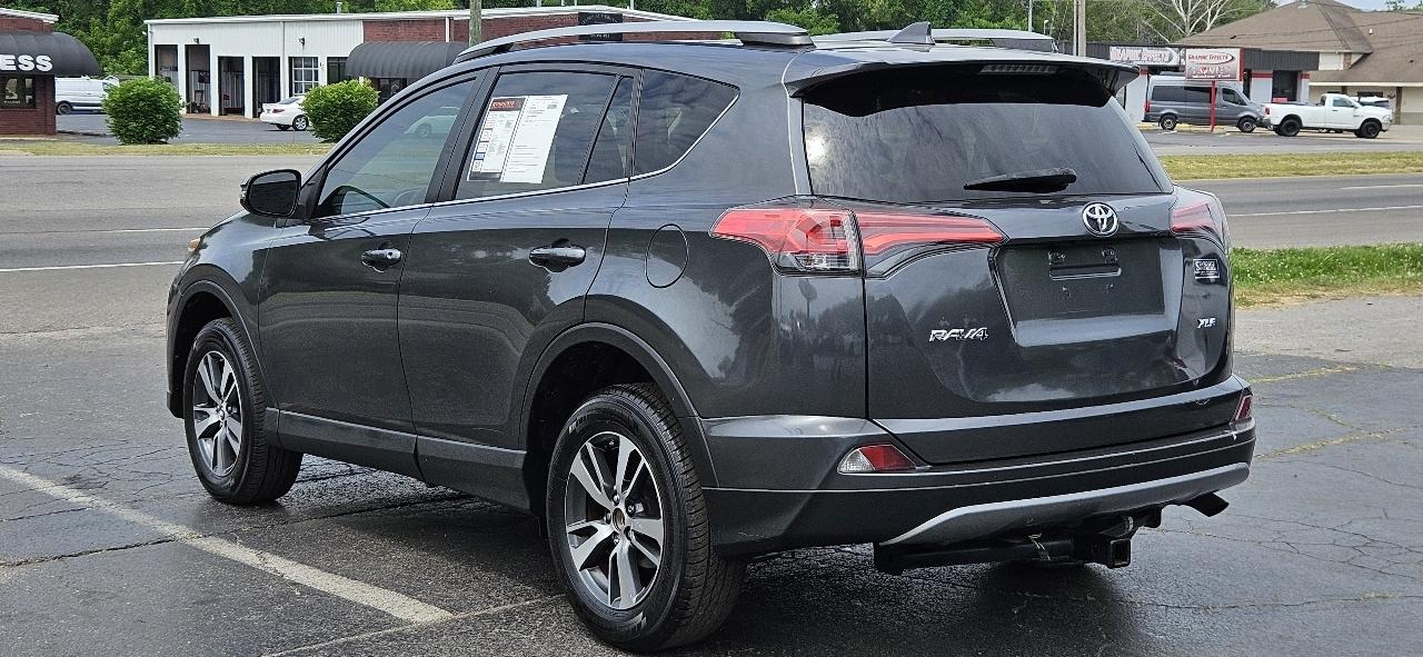 Toyota RAV4 XLE FWD (Natl) 2018