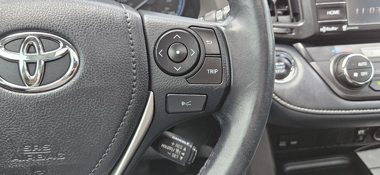 Toyota RAV4 XLE FWD (Natl) 2018