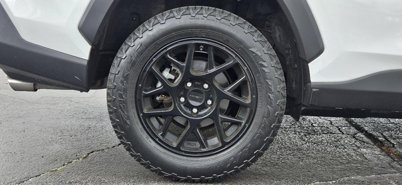 Toyota RAV4 LE FWD (Natl) 2022