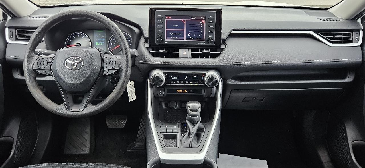 Toyota RAV4 LE FWD (Natl) 2022