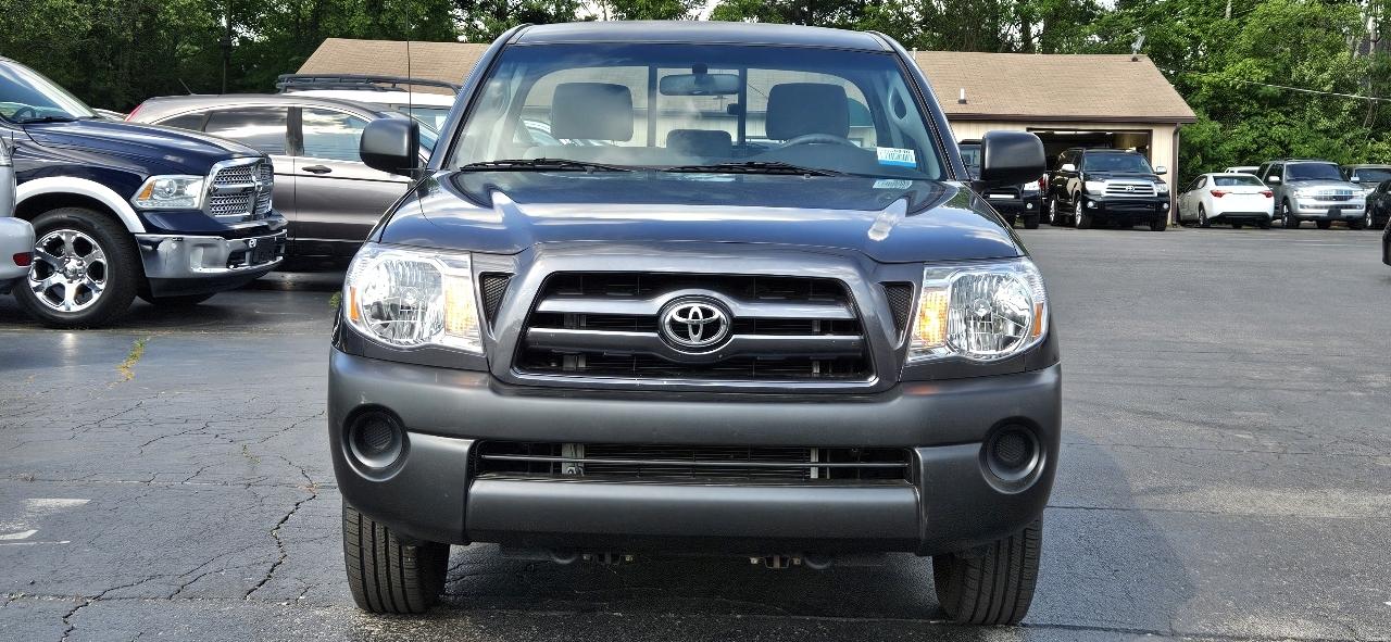 Toyota Tacoma 2WD Reg I4 MT (Natl) 2010