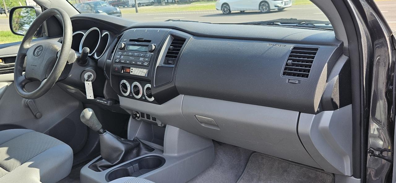 Toyota Tacoma 2WD Reg I4 MT (Natl) 2010