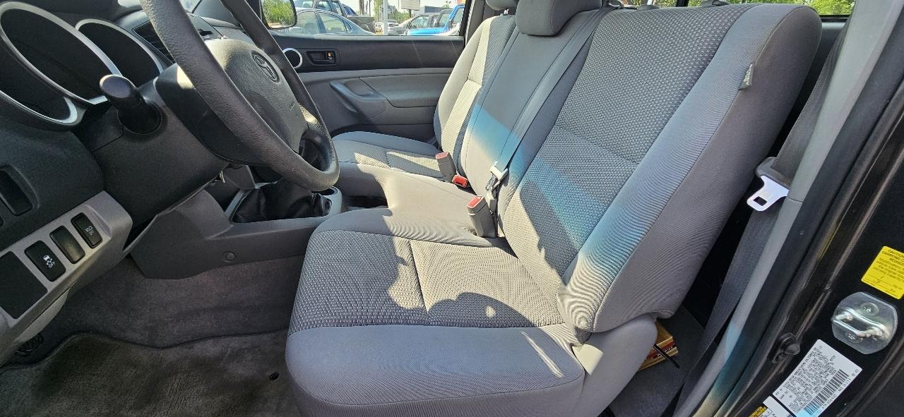 Toyota Tacoma 2WD Reg I4 MT (Natl) 2010