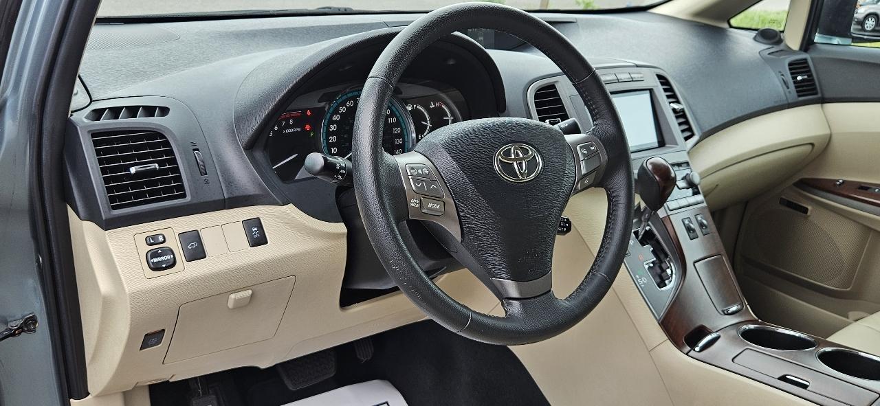 Toyota Venza 4dr Wgn V6 AWD 2010