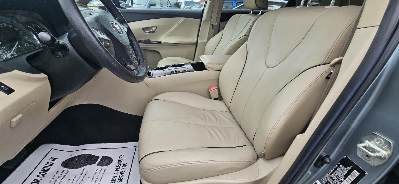 Toyota Venza 4dr Wgn V6 AWD 2010
