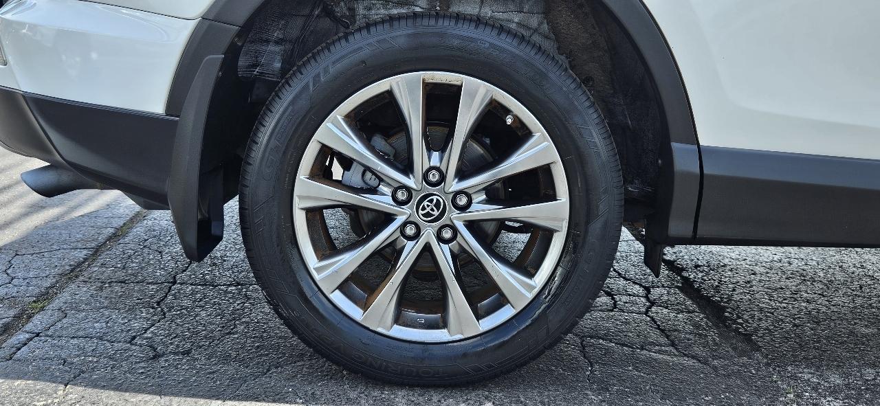 Toyota RAV4 Limited FWD (Natl) 2017