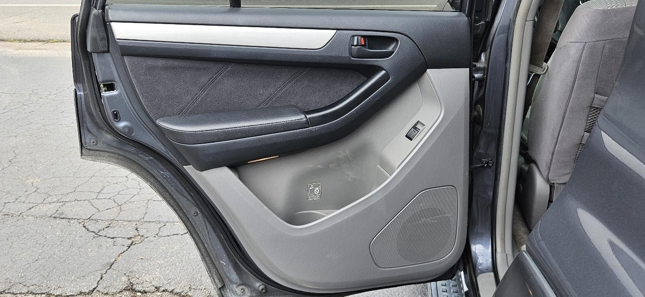 Toyota 4Runner 4dr SR5 V6 Auto (Natl) 2005