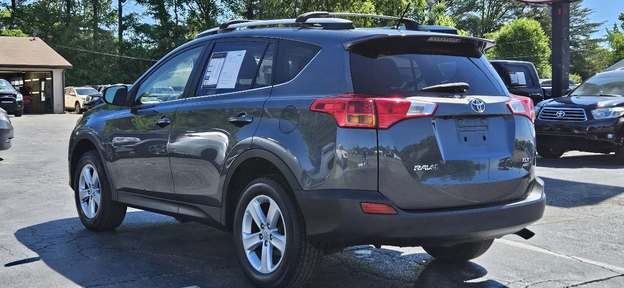 Toyota RAV4 AWD 4dr XLE (Natl) 2013