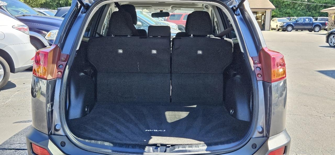Toyota RAV4 AWD 4dr XLE (Natl) 2013