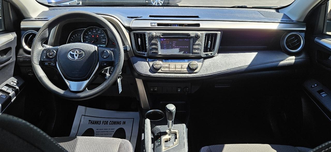 Toyota RAV4 AWD 4dr XLE (Natl) 2013