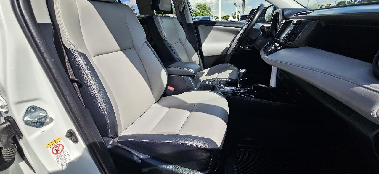 Toyota RAV4 Limited AWD (Natl) 2018