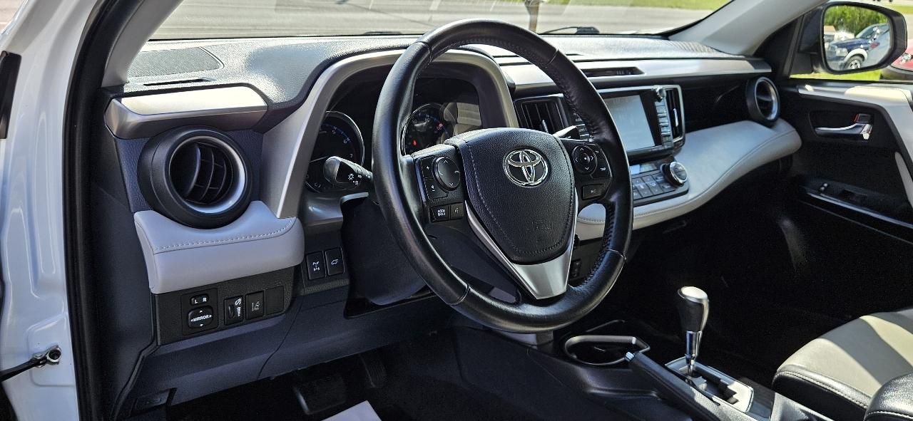 Toyota RAV4 Limited AWD (Natl) 2018