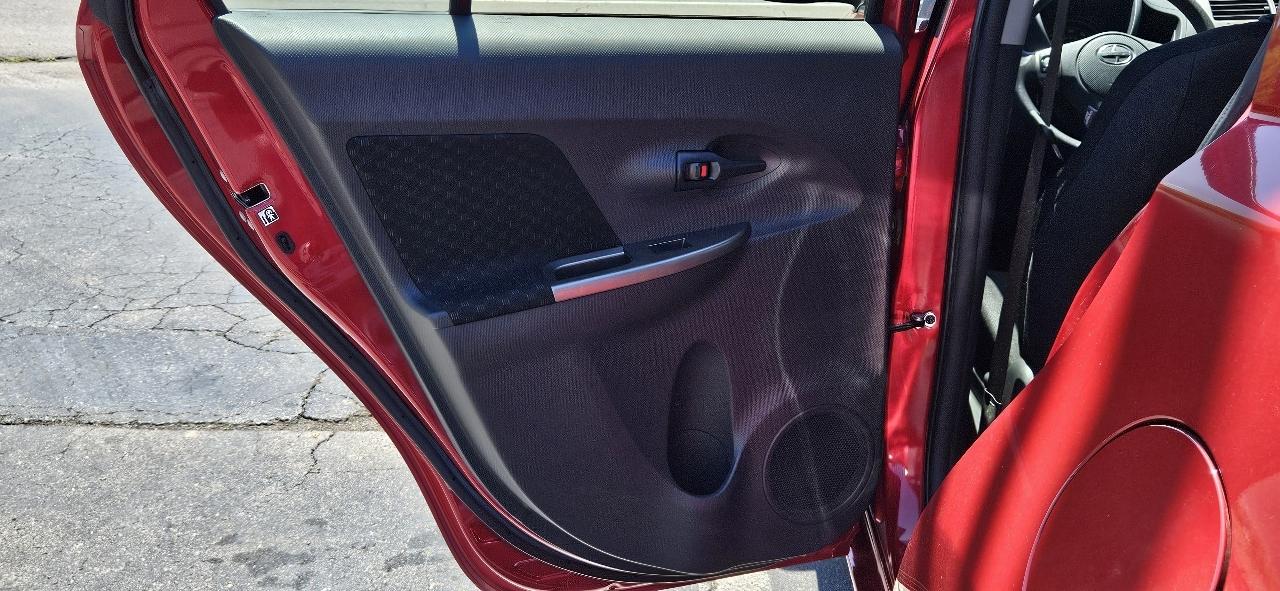 Scion xD 5dr HB Auto (Natl) 2012