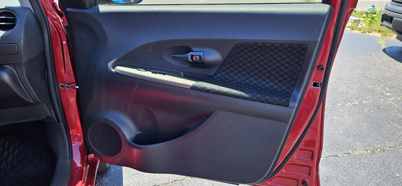 Scion xD 5dr HB Auto (Natl) 2012
