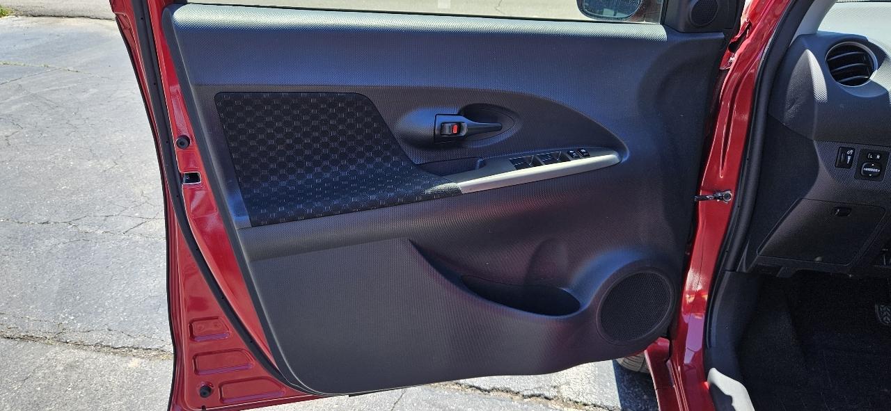 Scion xD 5dr HB Auto (Natl) 2012