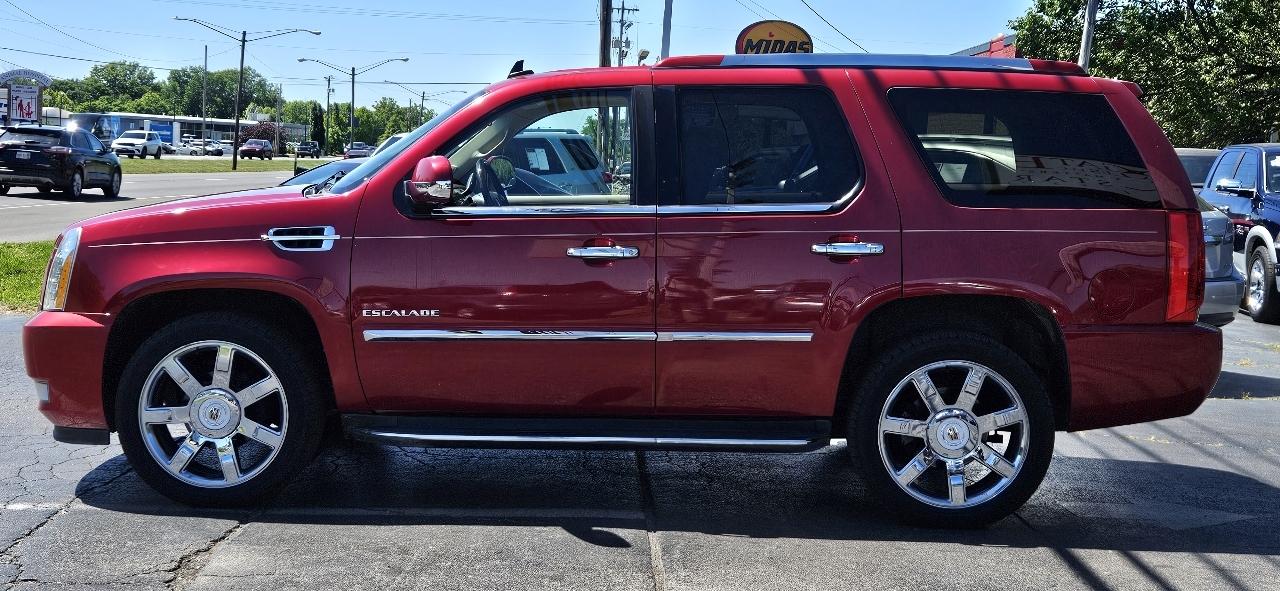 Cadillac Escalade AWD 4dr Luxury 2012