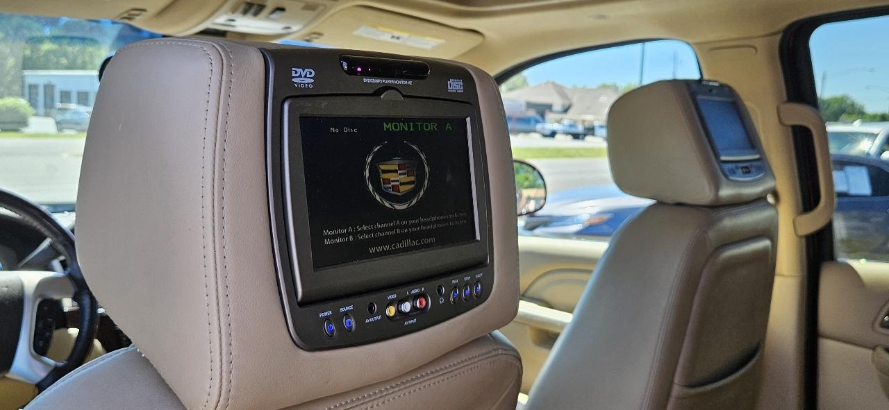 Cadillac Escalade AWD 4dr Luxury 2012