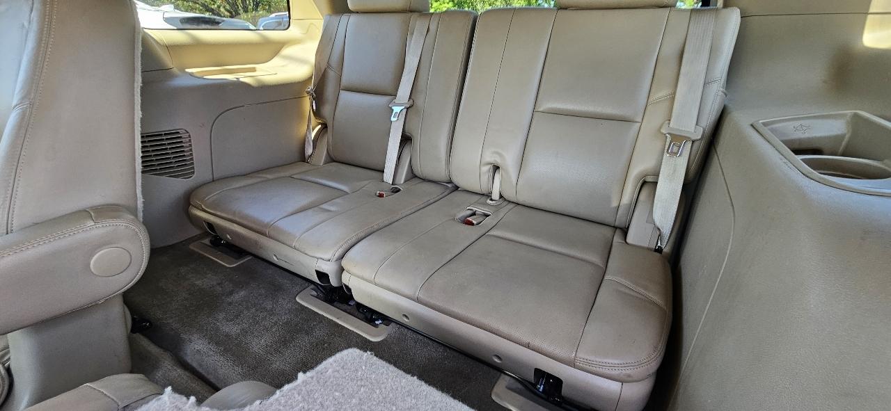 Cadillac Escalade AWD 4dr Luxury 2012