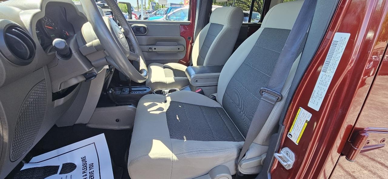 Jeep Wrangler 4WD 4dr Unlimited X 2008