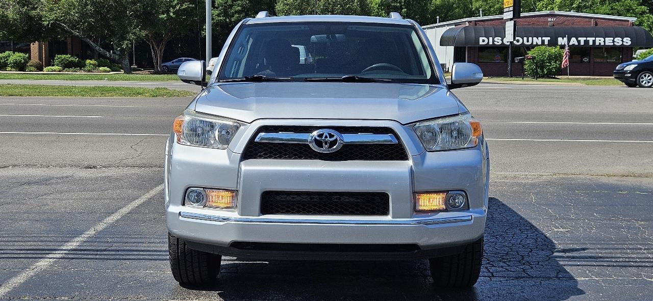 Toyota 4Runner RWD 4dr V6 SR5 (Natl) 2012