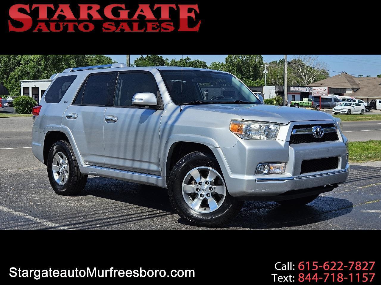 Toyota 4Runner RWD 4dr V6 SR5 (Natl) 2012