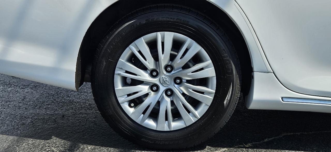Toyota Camry 2014.5 4dr Sdn I4 Auto LE (Natl) 2014