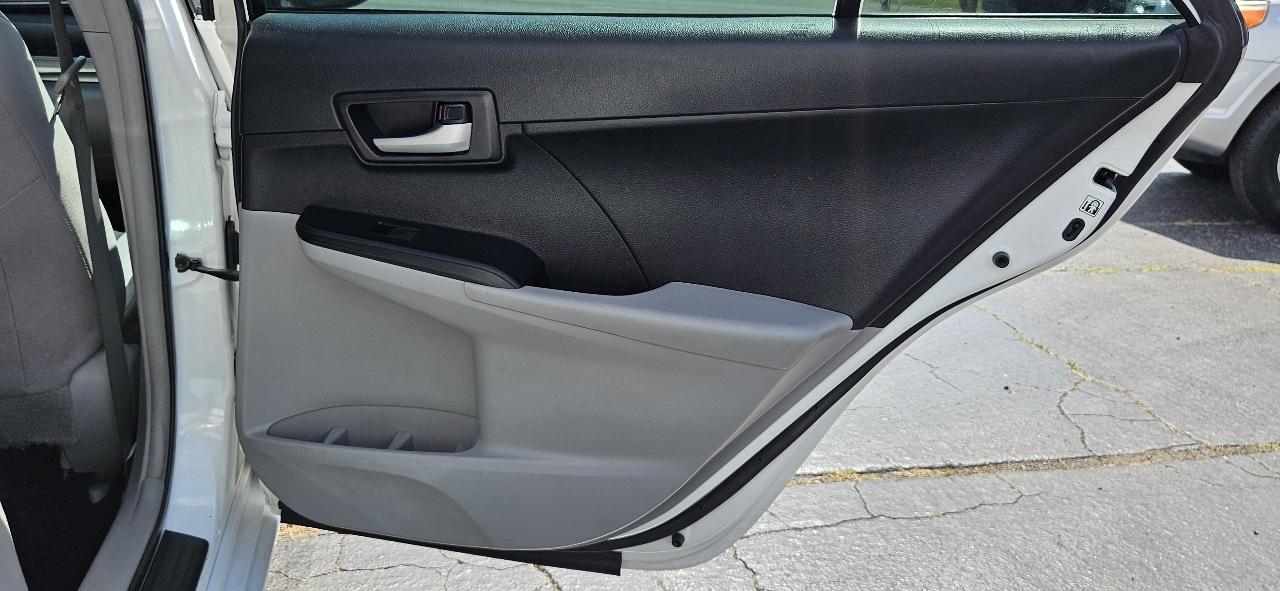 Toyota Camry 2014.5 4dr Sdn I4 Auto LE (Natl) 2014