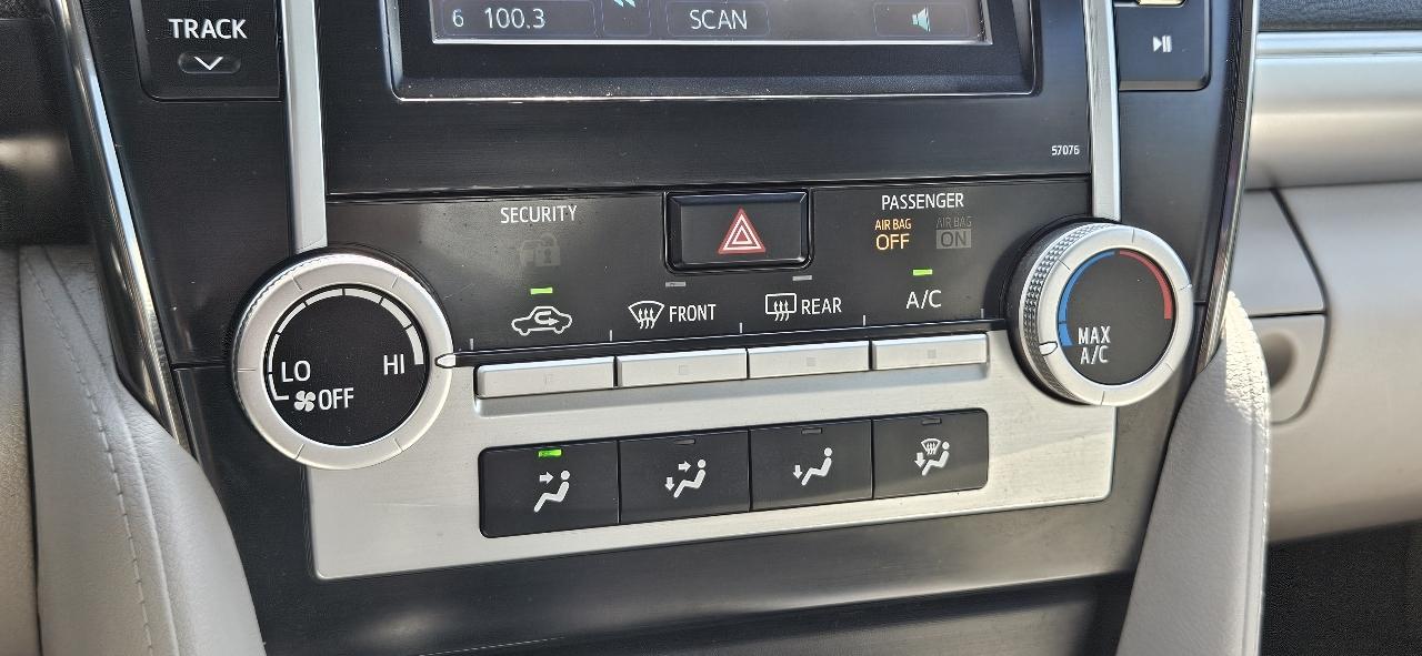 Toyota Camry 2014.5 4dr Sdn I4 Auto LE (Natl) 2014
