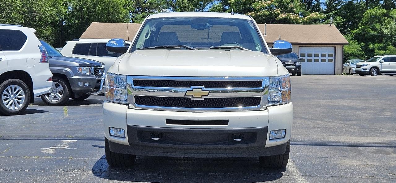 Chevrolet Silverado 1500 2WD Crew Cab 143.5" LTZ 2011