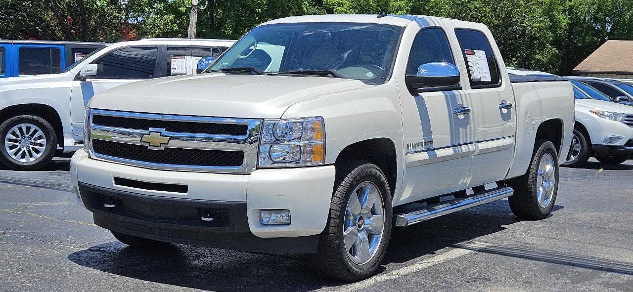 Chevrolet Silverado 1500 2WD Crew Cab 143.5" LTZ 2011