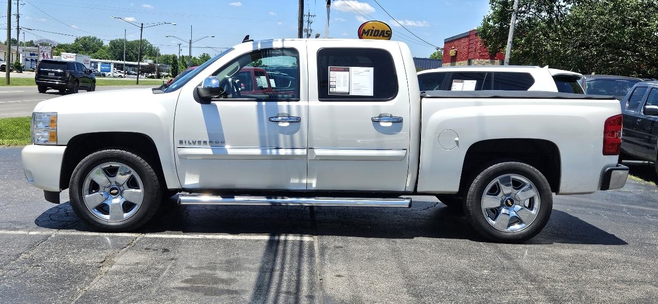 Chevrolet Silverado 1500 2WD Crew Cab 143.5" LTZ 2011