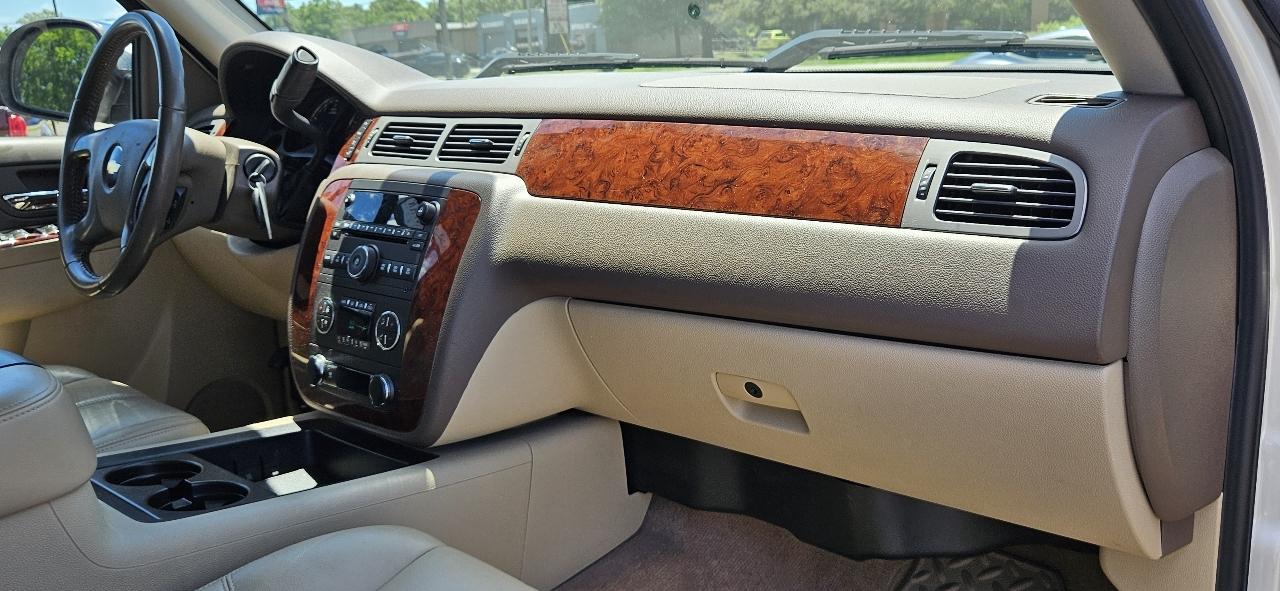 Chevrolet Silverado 1500 2WD Crew Cab 143.5" LTZ 2011