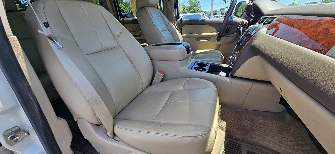 Chevrolet Silverado 1500 2WD Crew Cab 143.5" LTZ 2011