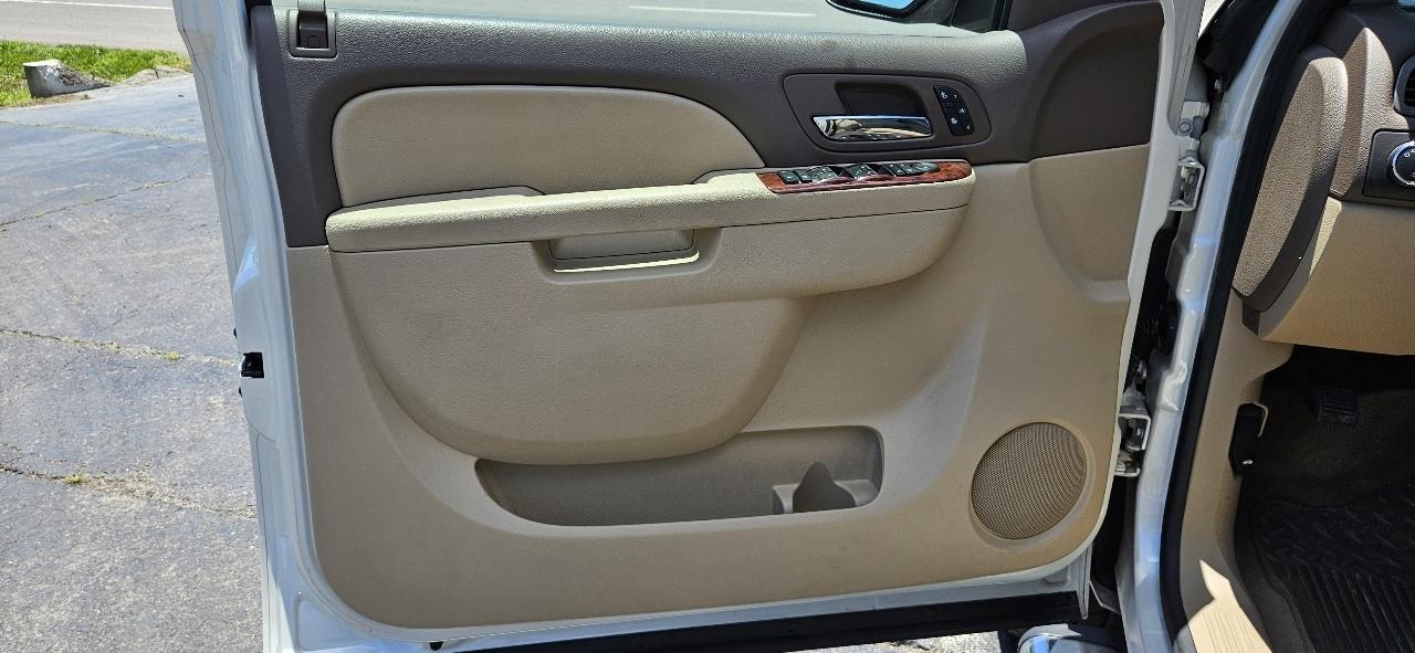 Chevrolet Silverado 1500 2WD Crew Cab 143.5" LTZ 2011