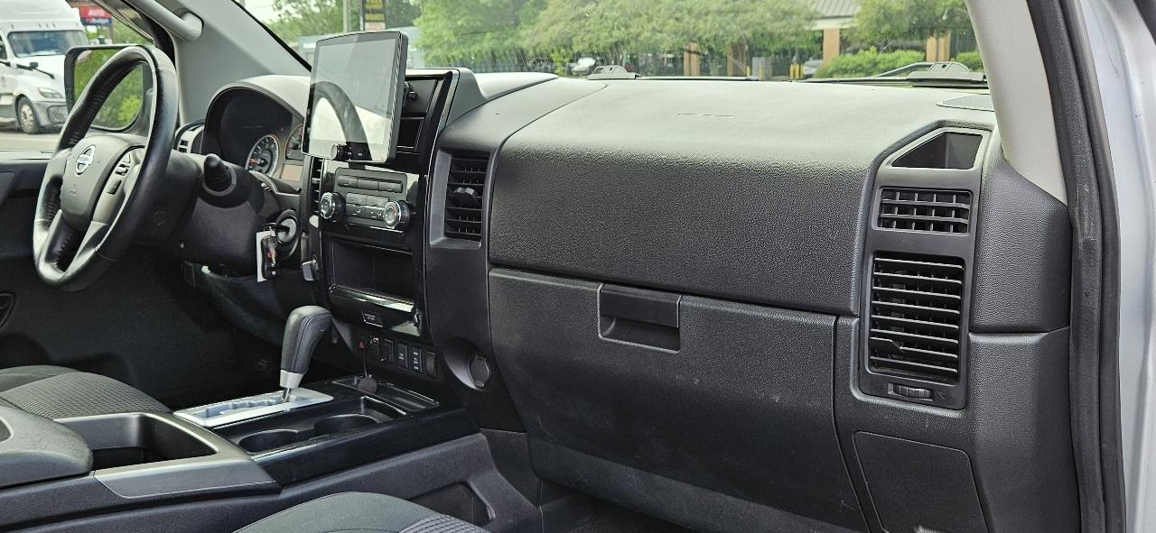 Nissan Titan 4WD King Cab SWB SV 2014