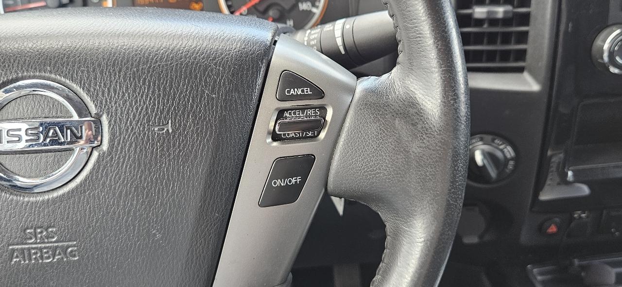 Nissan Titan 4WD King Cab SWB SV 2014