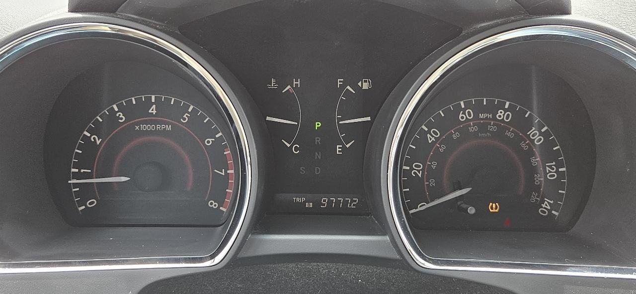 Toyota Highlander FWD 4dr V6 SE (Natl) 2011