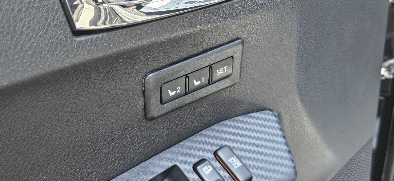 Toyota RAV4 FWD 4dr Limited (Natl) 2013