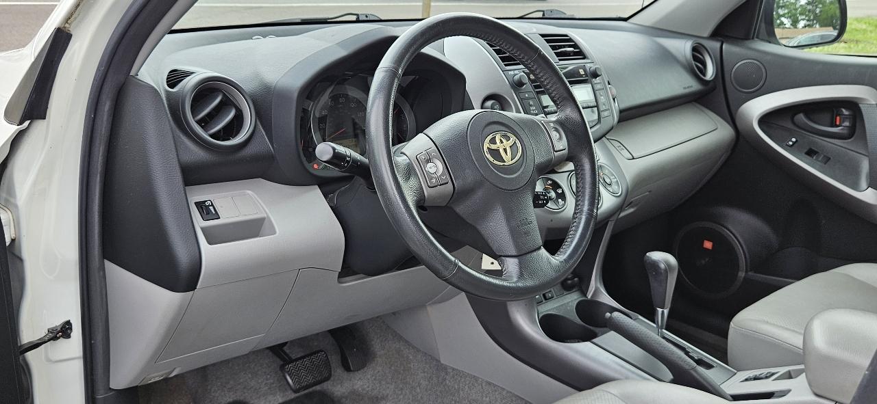 Toyota RAV4 Limited V6 2WD 2008