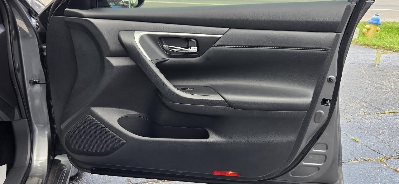 Nissan Altima 4dr Sdn I4 2.5 SL 2016