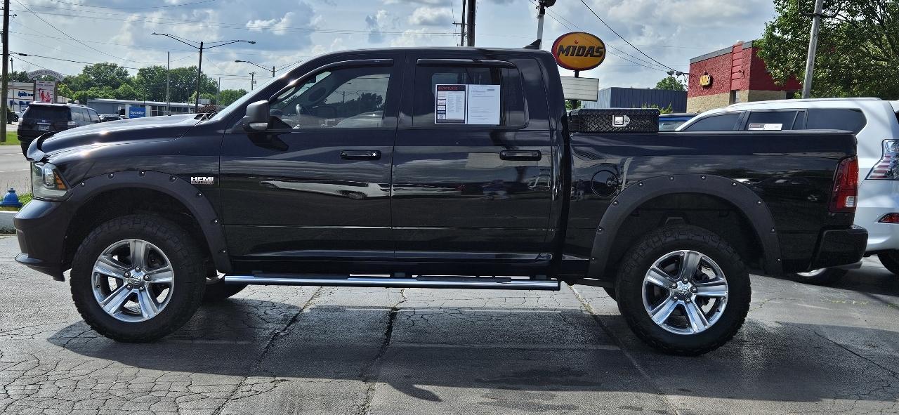 RAM 1500 2WD Crew Cab 140.5" Sport 2014