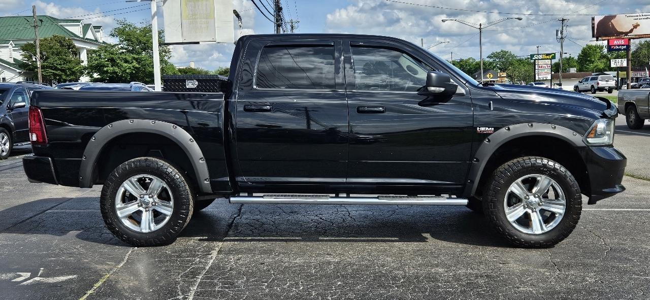 RAM 1500 2WD Crew Cab 140.5" Sport 2014