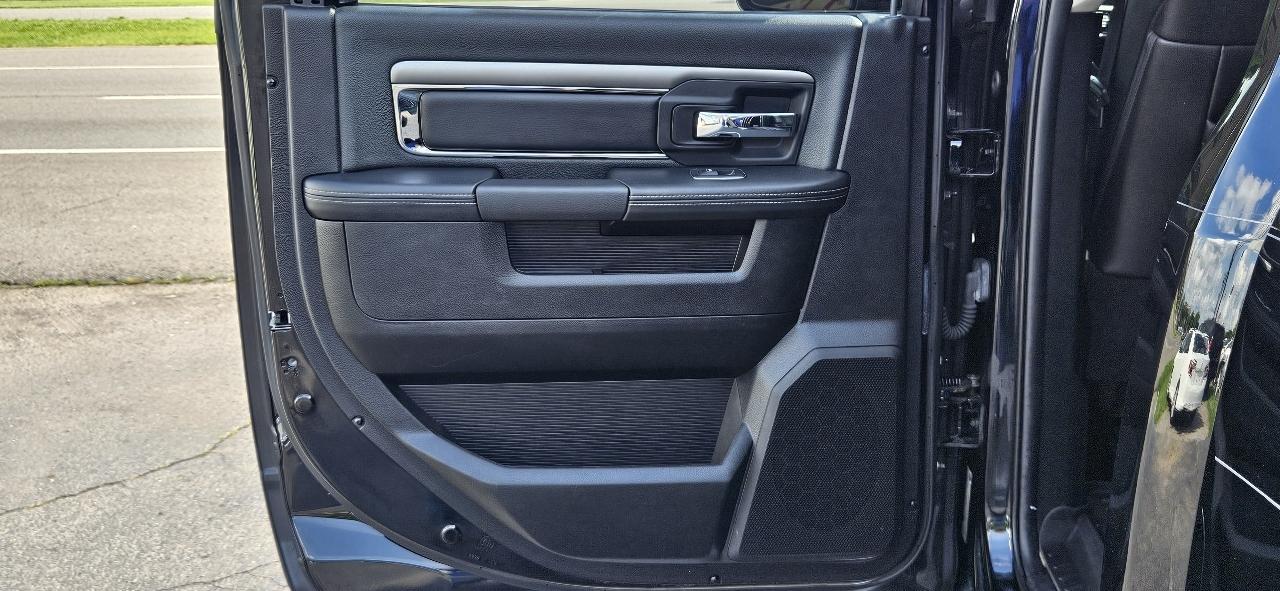 RAM 1500 2WD Crew Cab 140.5" Sport 2014