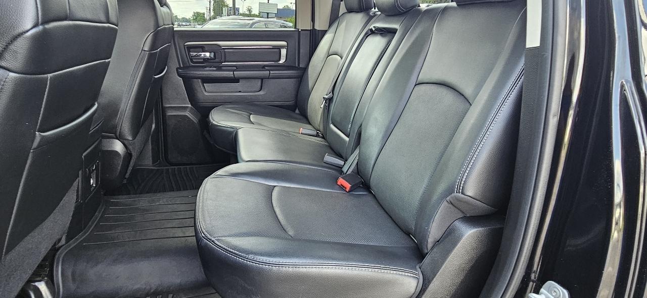 RAM 1500 2WD Crew Cab 140.5" Sport 2014